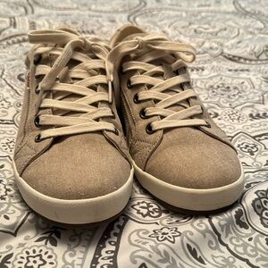 Taos Star Linen Cream Sneakers Size 8 Hardy worn